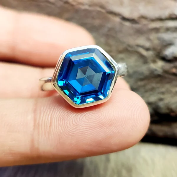 Blue Topaz Ring - Image 3