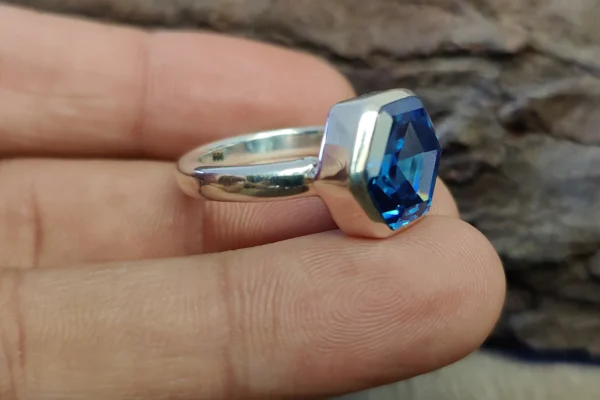 Blue Topaz Ring - Image 4